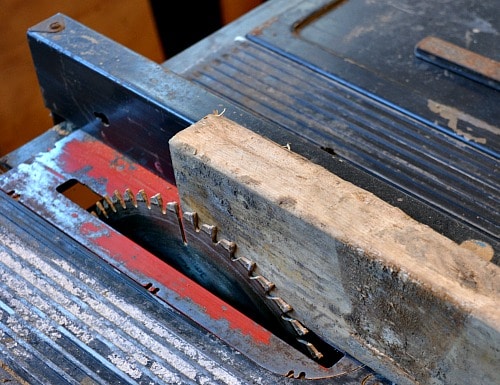 Setting the rip fence for spindle blanks